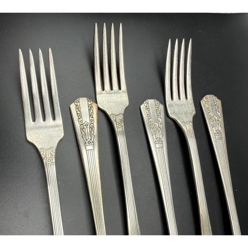 Vintage Oneida Wm A Rogers Silverplate Grille Forks Avenue Pattern 1939 Set Of 6
